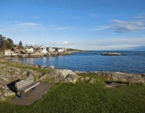 stock_photo_16167348_saxe_point_park_esquimalt_bench